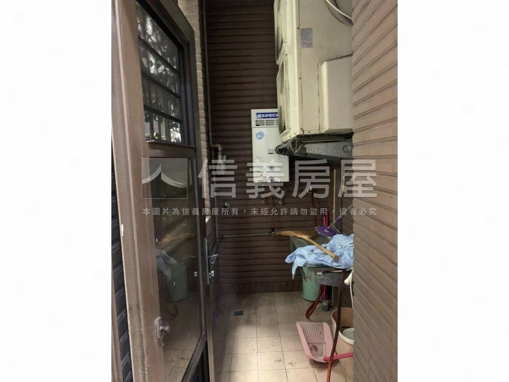 近中壢交流道金店面房屋室內格局與周邊環境