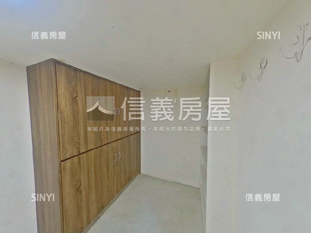 近中壢交流道金店面房屋室內格局與周邊環境