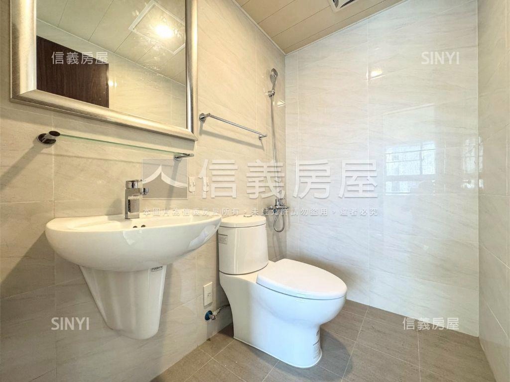 新市鎮帝王景觀三房平車房屋室內格局與周邊環境