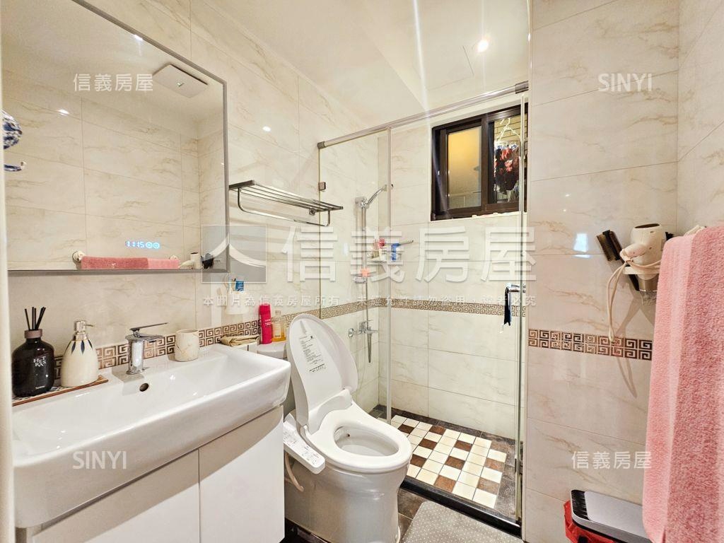 世界１｜典雅精裝三房車位房屋室內格局與周邊環境