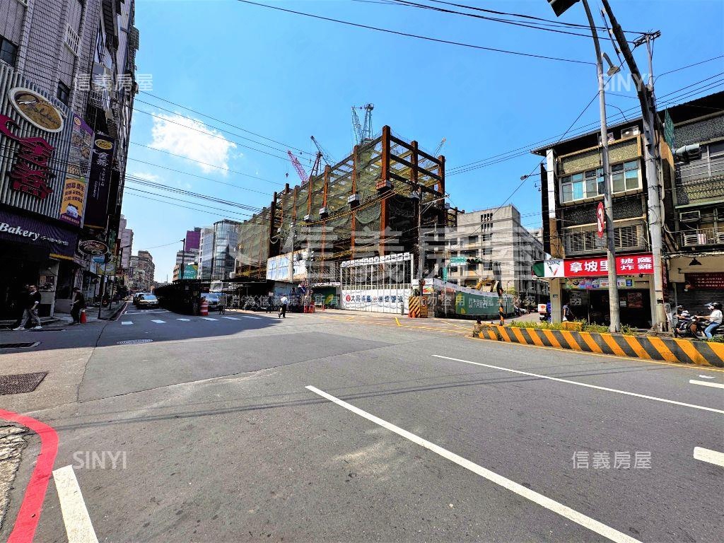 中和捷運２樓大廠辦房屋室內格局與周邊環境