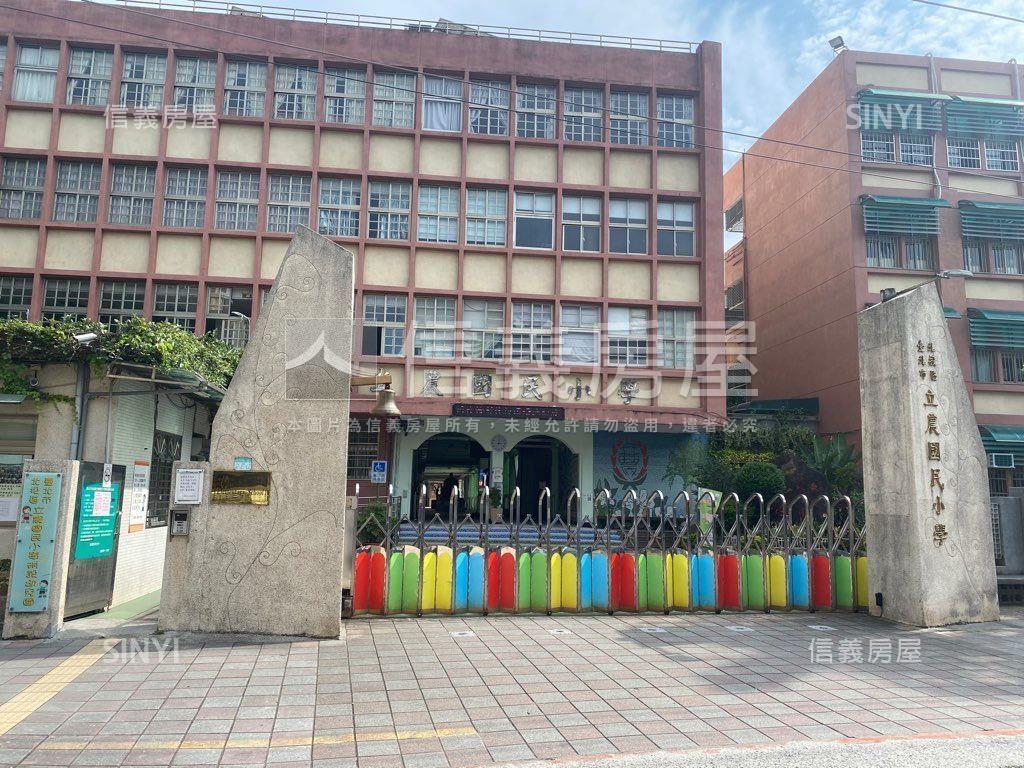 近捷運前庭後院稀有一樓房屋室內格局與周邊環境