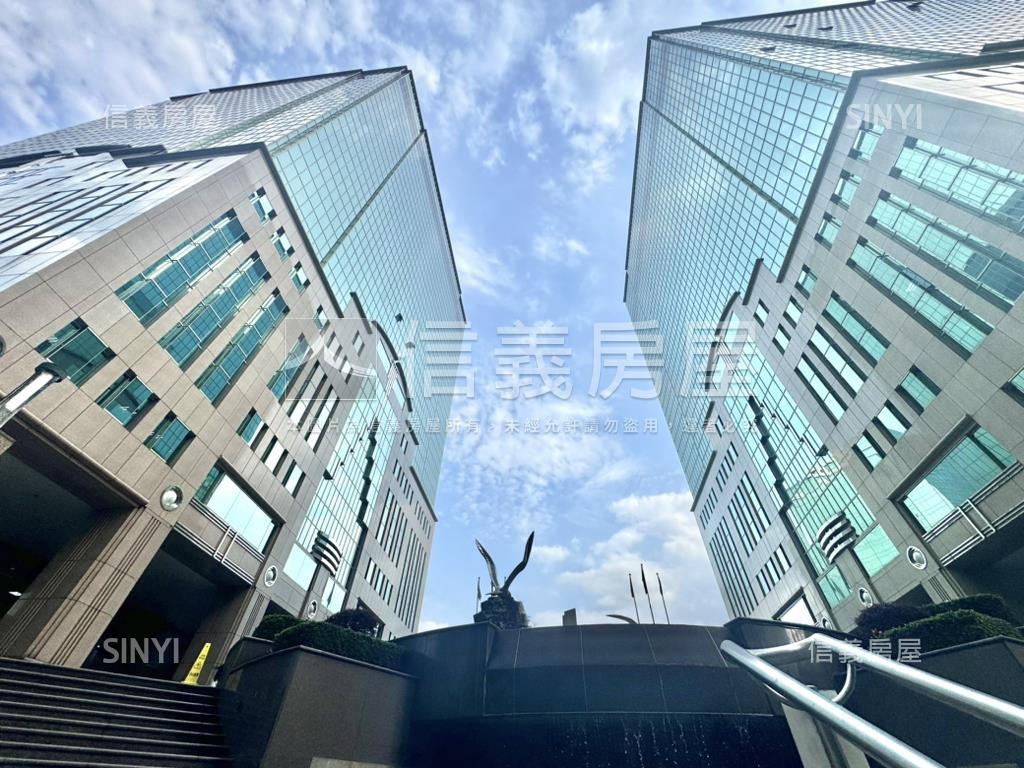 遠東世界中心低總價商辦房屋室內格局與周邊環境