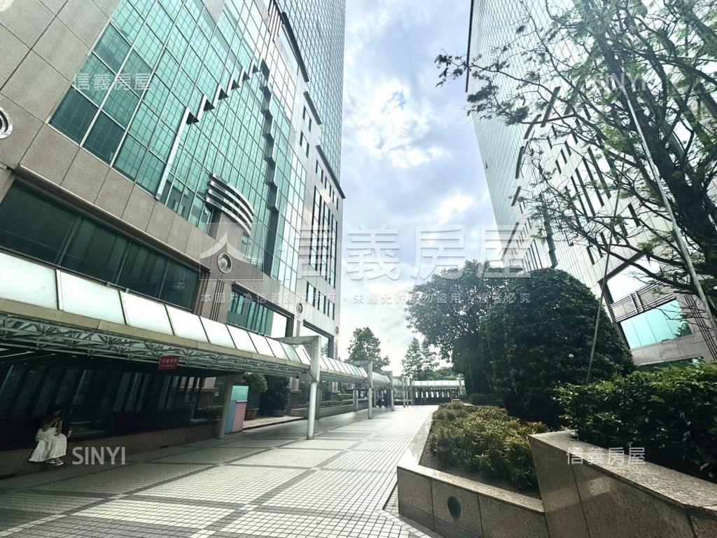 遠東世界中心低總價商辦房屋室內格局與周邊環境