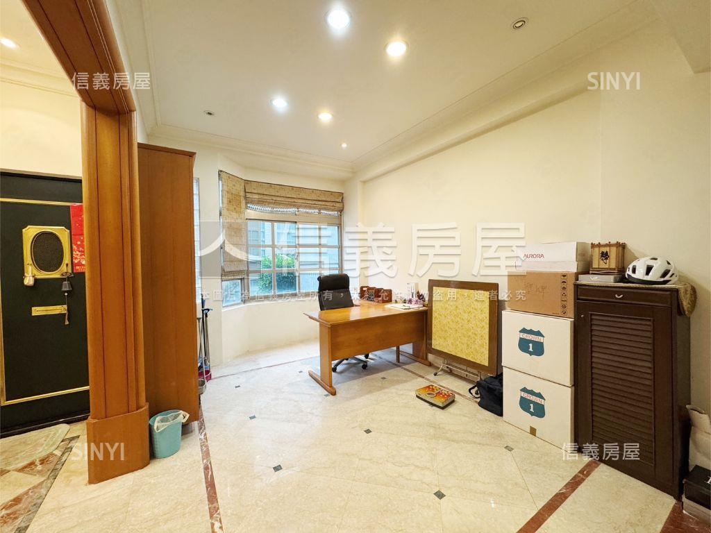 亞歷山大稀有庭院戶房屋室內格局與周邊環境