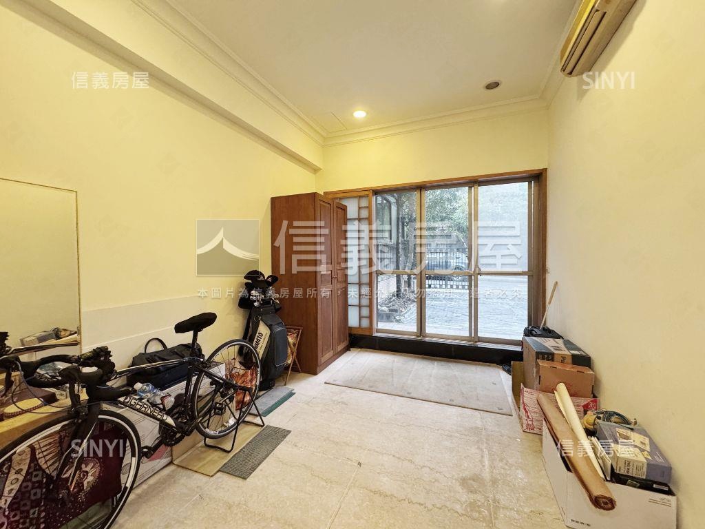 亞歷山大稀有庭院戶房屋室內格局與周邊環境