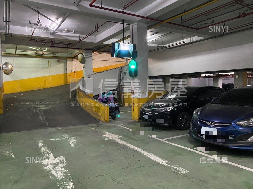 誠售櫻花皇邸大三房平車位房屋室內格局與周邊環境