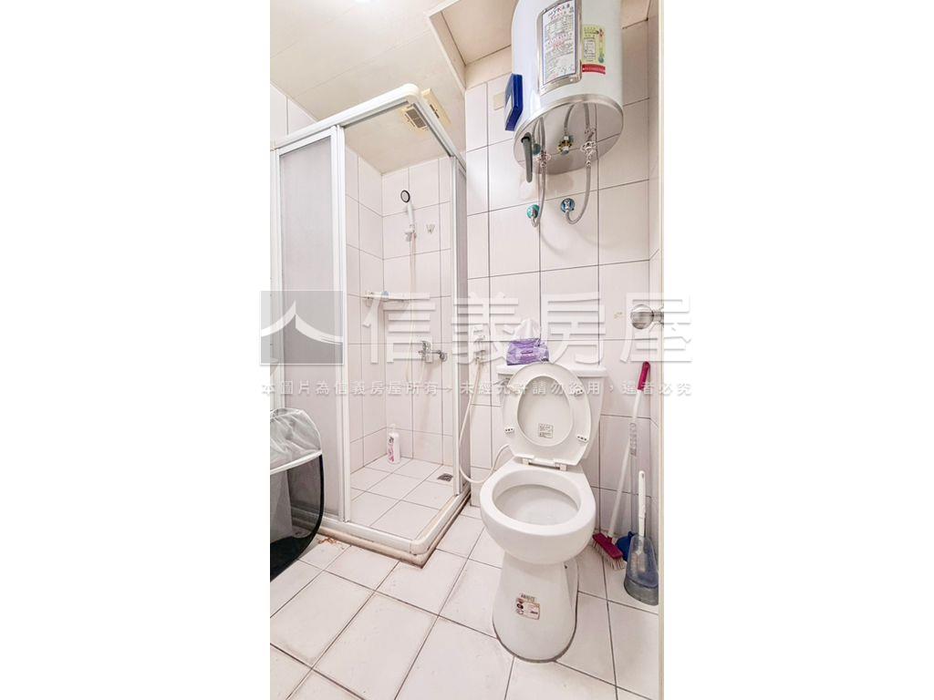淡大財庫５９４１０房屋室內格局與周邊環境