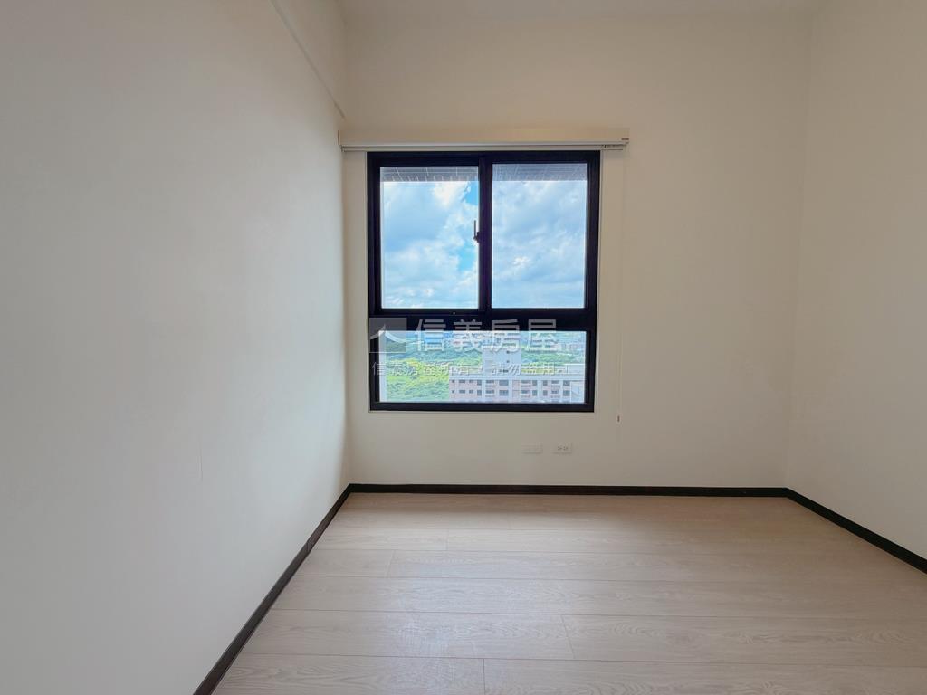 欣時代三面採光高樓美屋房屋室內格局與周邊環境