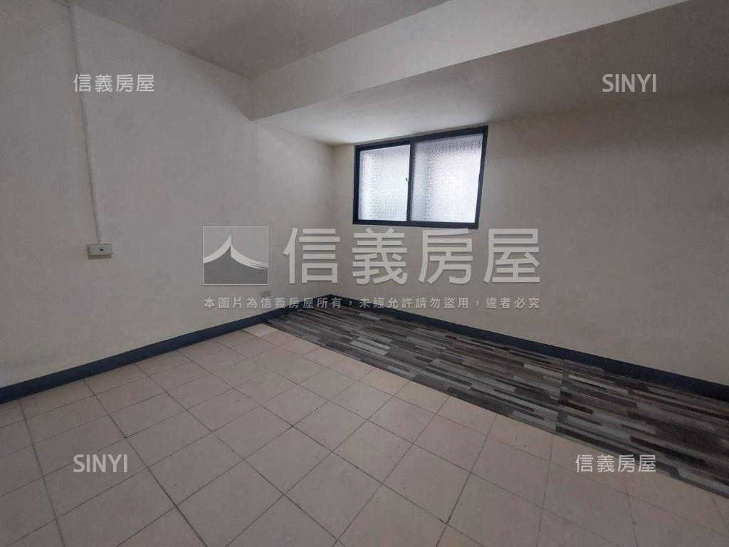 近台中巨蛋活路透天房屋室內格局與周邊環境