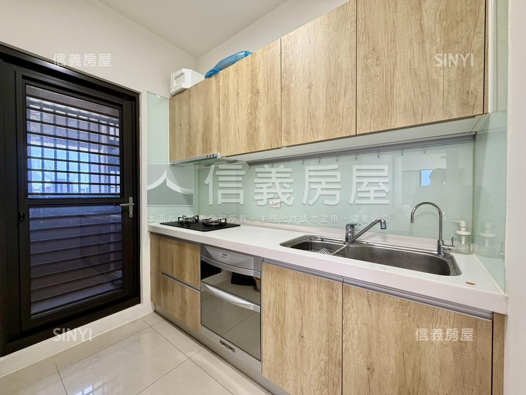 文泰苑兩房兩衛採光平車房屋室內格局與周邊環境