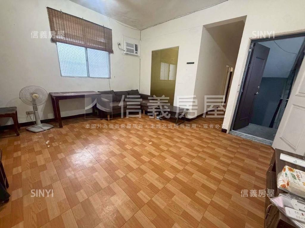 南勢角獨棟採光好３房房屋室內格局與周邊環境