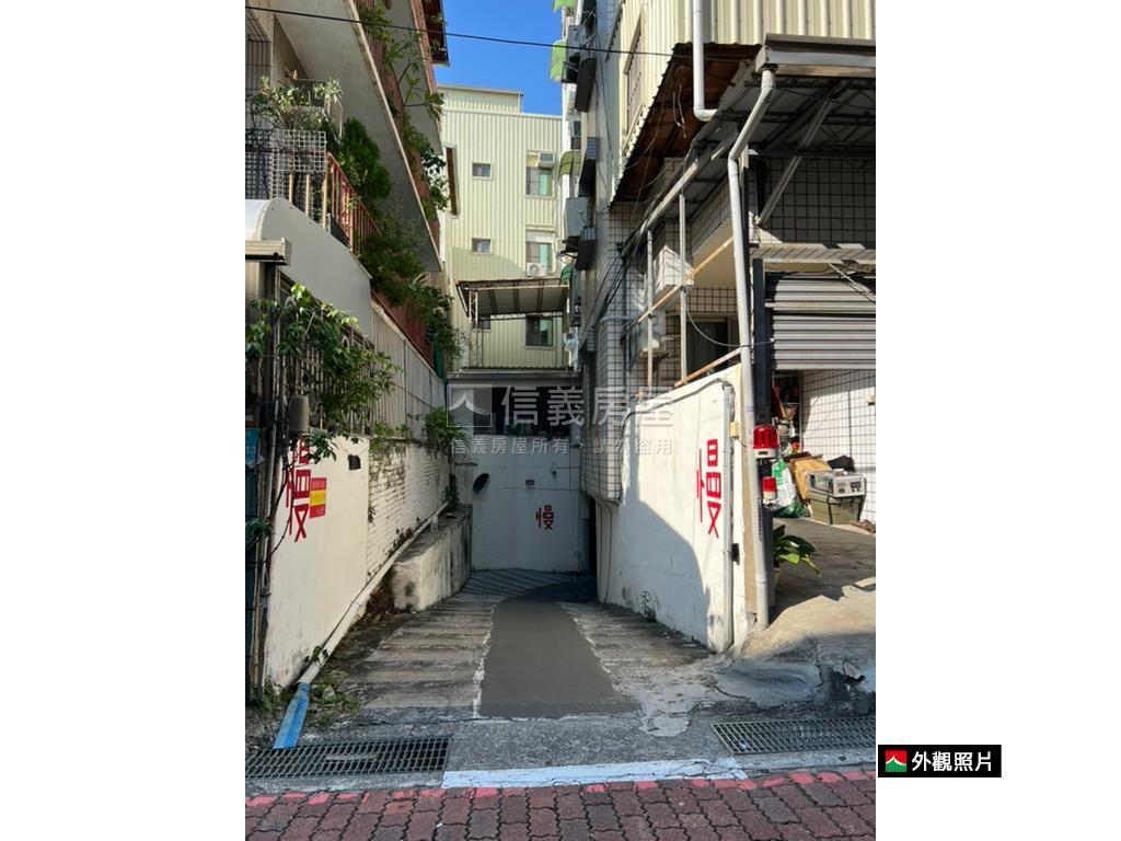 新光小西門邊間套房房屋室內格局與周邊環境