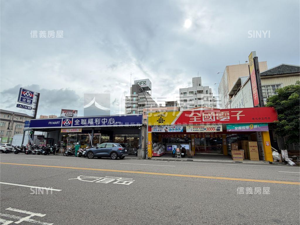 龍家族美三房附車位房屋室內格局與周邊環境