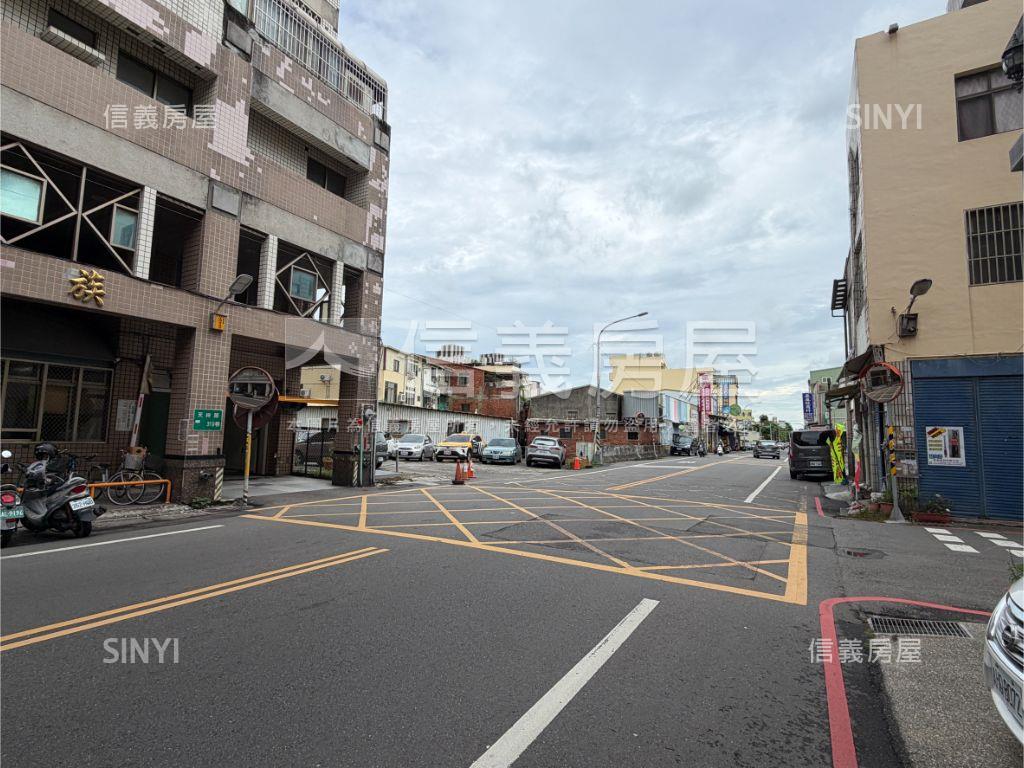 龍家族美三房附車位房屋室內格局與周邊環境