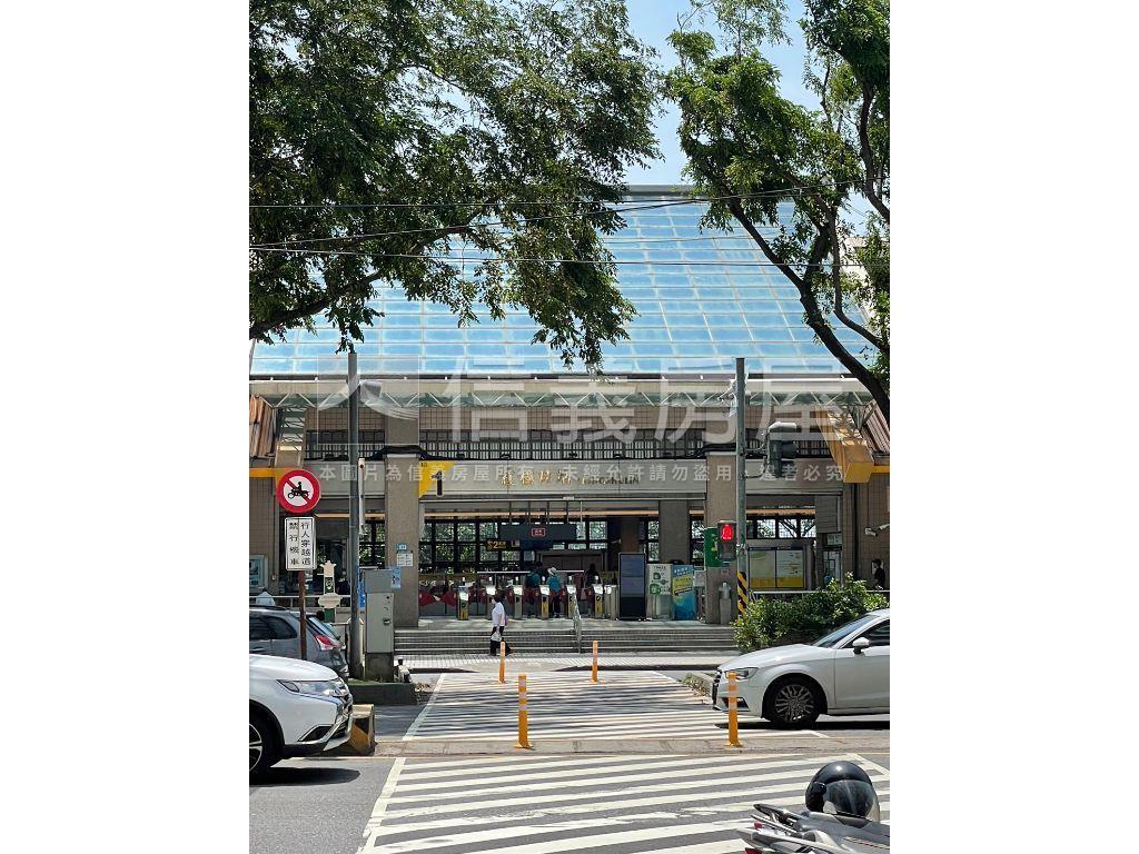 專任～紅樹林站庭院２房房屋室內格局與周邊環境