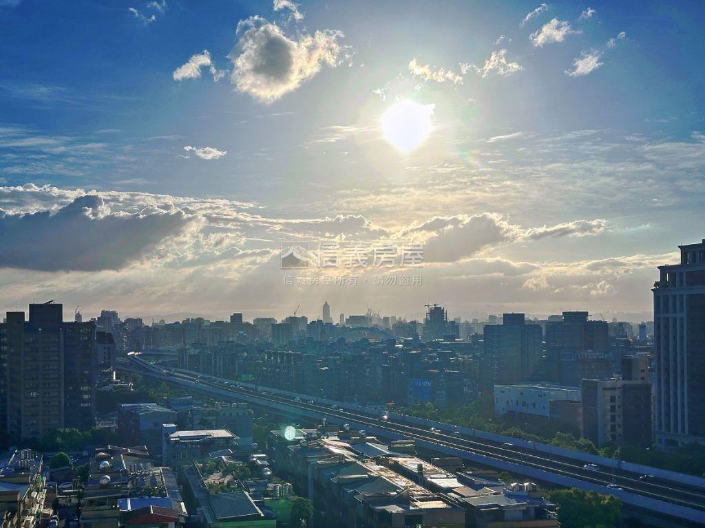艾康‧景觀讚‧高樓平車房屋室內格局與周邊環境