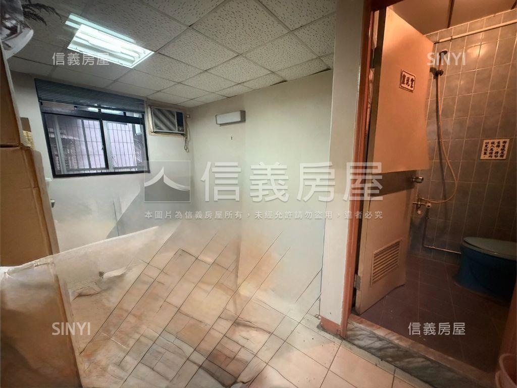 邊間大空間方正住宅房屋室內格局與周邊環境