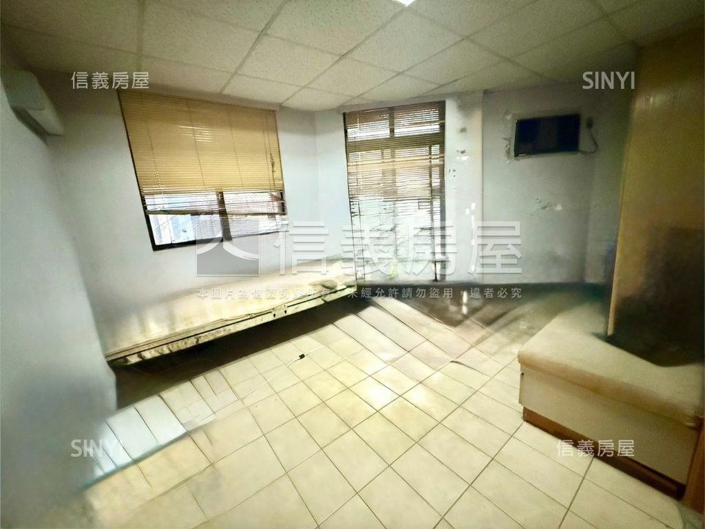 邊間大空間方正住宅房屋室內格局與周邊環境