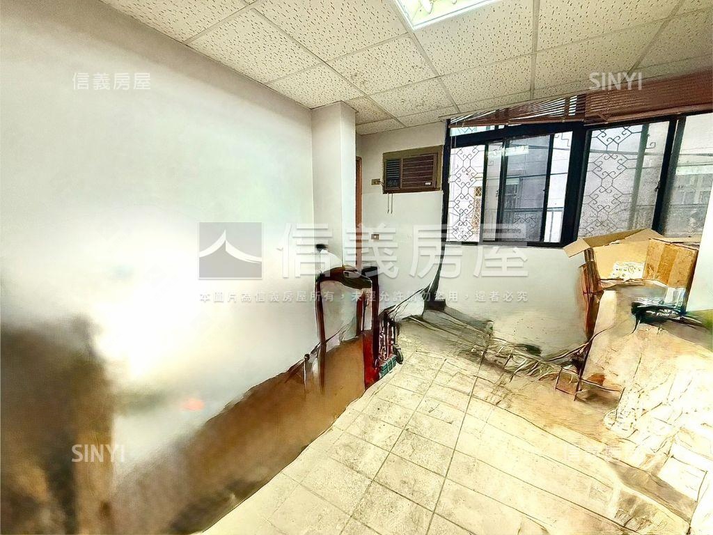 邊間大空間方正住宅房屋室內格局與周邊環境