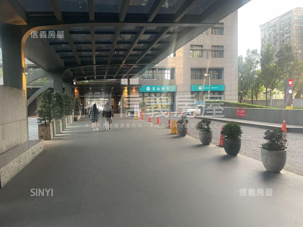 Ｔ２企業總部５０６坪房屋室內格局與周邊環境