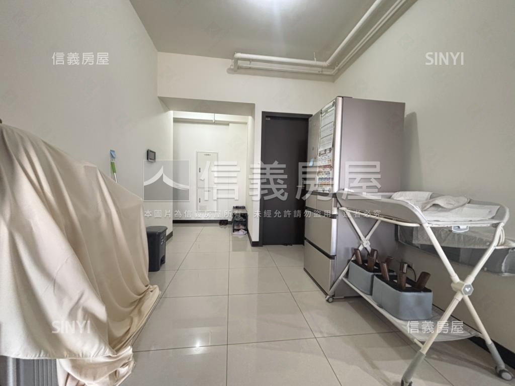 富邦景觀２＋１房附平車房屋室內格局與周邊環境