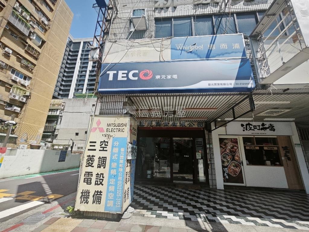 和平東路角間金店房屋室內格局與周邊環境
