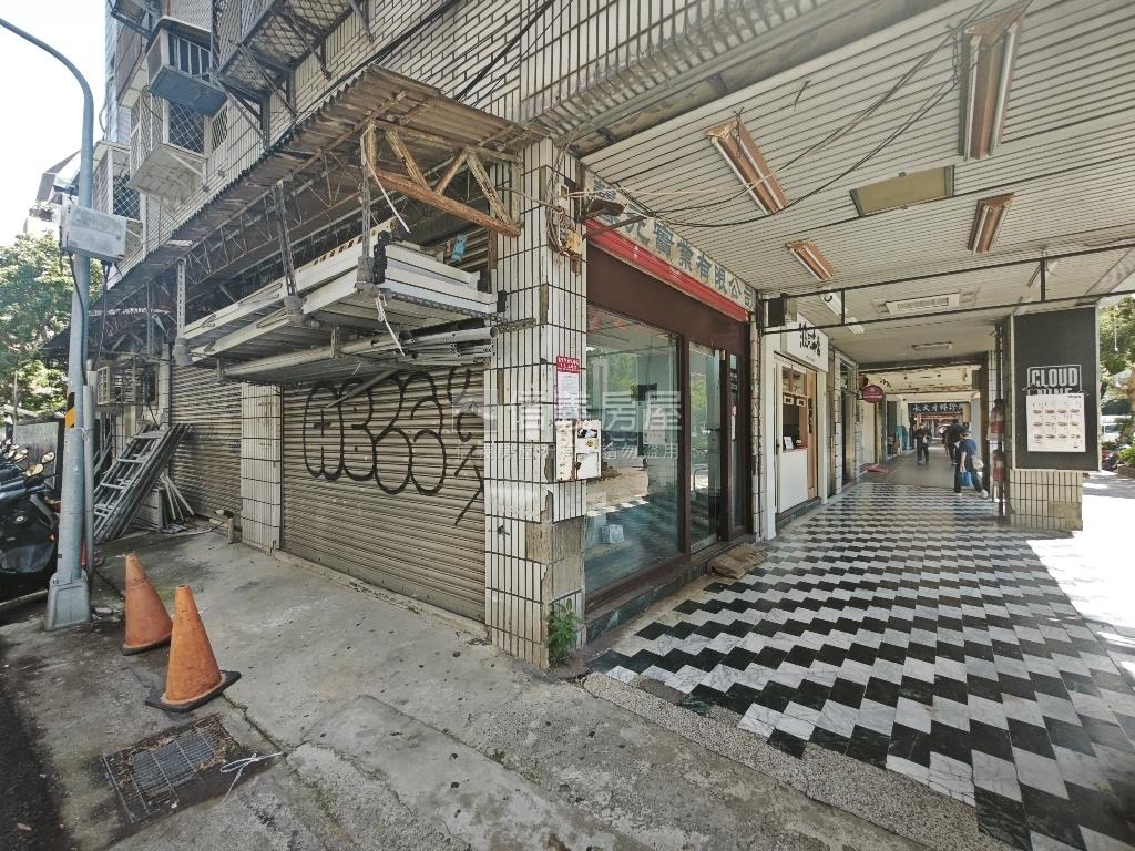 和平東路角間金店房屋室內格局與周邊環境