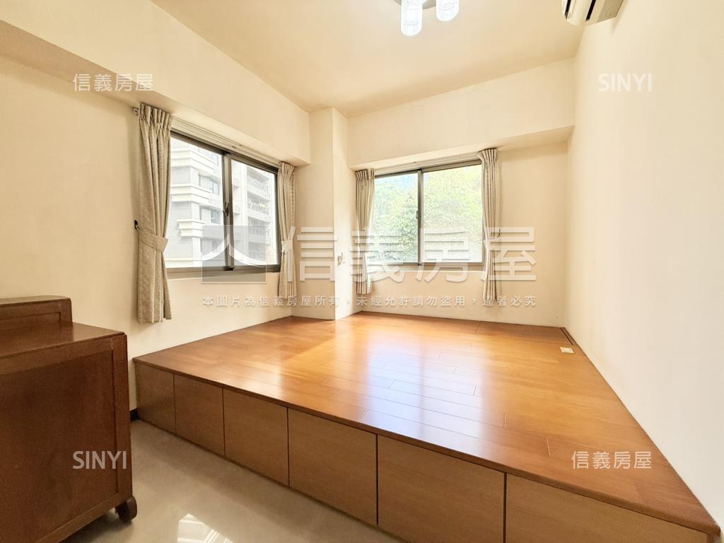 樹梢雅邸綠意入窗學區成家房屋室內格局與周邊環境