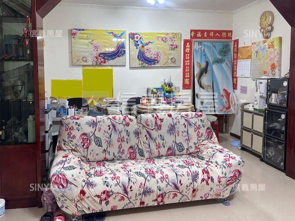 好學區美三樓機能強房屋室內格局與周邊環境