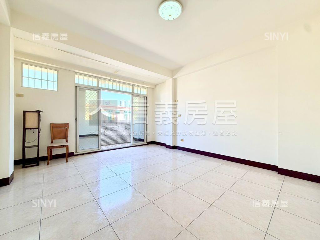 北區｜鄭仔寮陽光花園車墅房屋室內格局與周邊環境