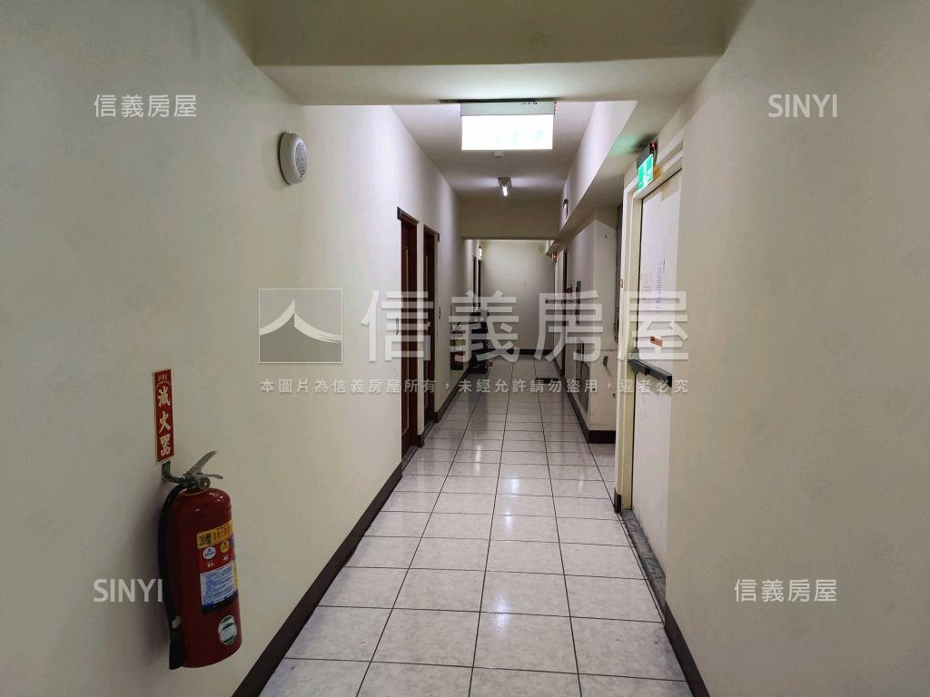 專任經國高樓採光小資最愛房屋室內格局與周邊環境