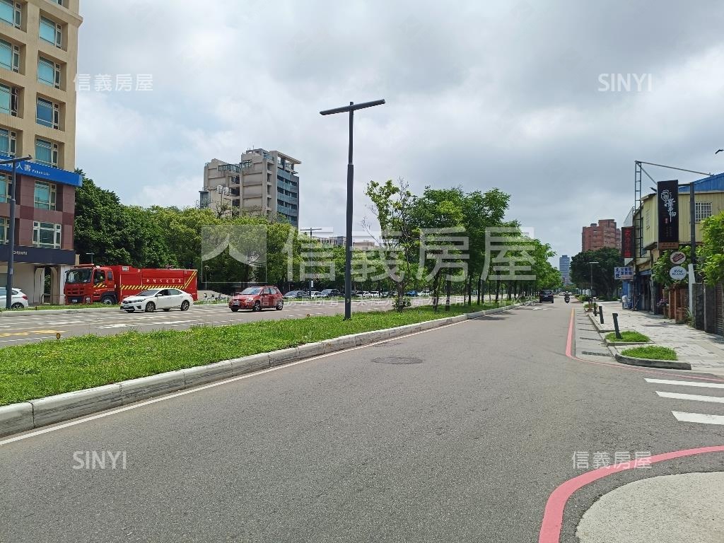 專任經國高樓採光小資最愛房屋室內格局與周邊環境