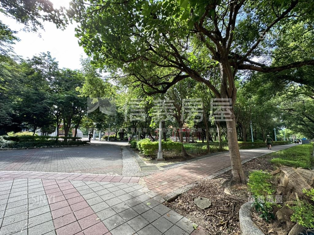 新案～公園旁電梯大樓房屋室內格局與周邊環境