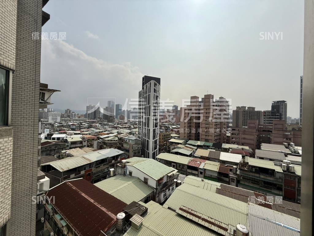 Ｅ生活雙衛浴開窗三房車位房屋室內格局與周邊環境