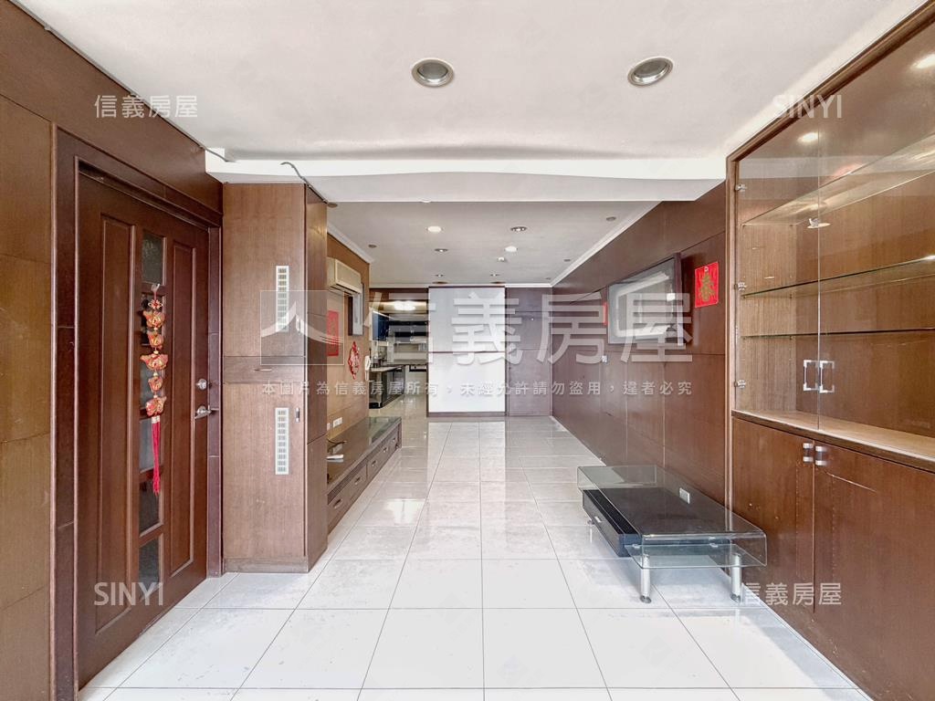 未來捷運方正採光公寓二樓房屋室內格局與周邊環境