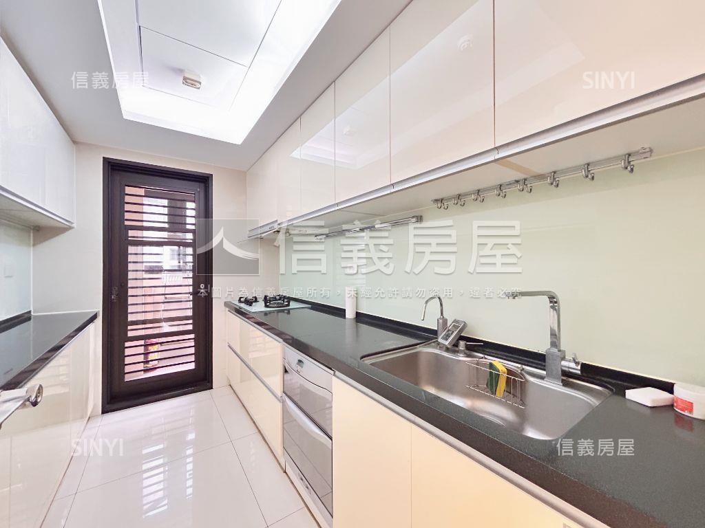 馬到新春城功大戶雙車位房屋室內格局與周邊環境