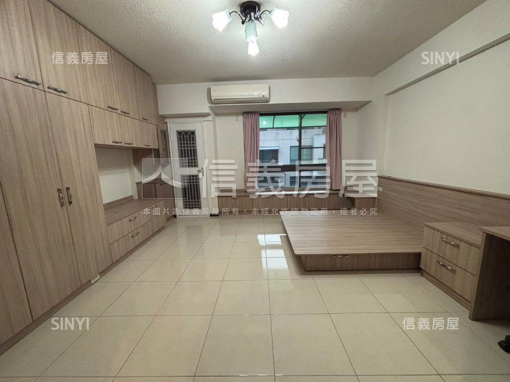 南區近體育公園美四樓透天房屋室內格局與周邊環境