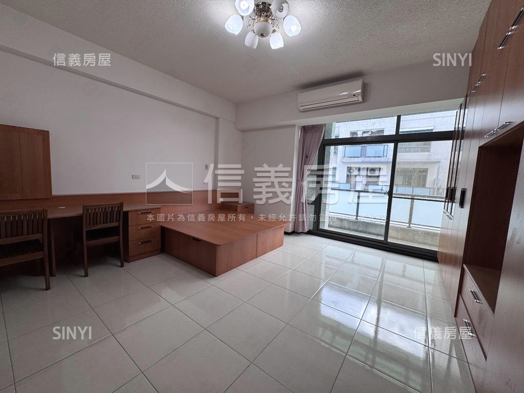 南區近體育公園美四樓透天房屋室內格局與周邊環境