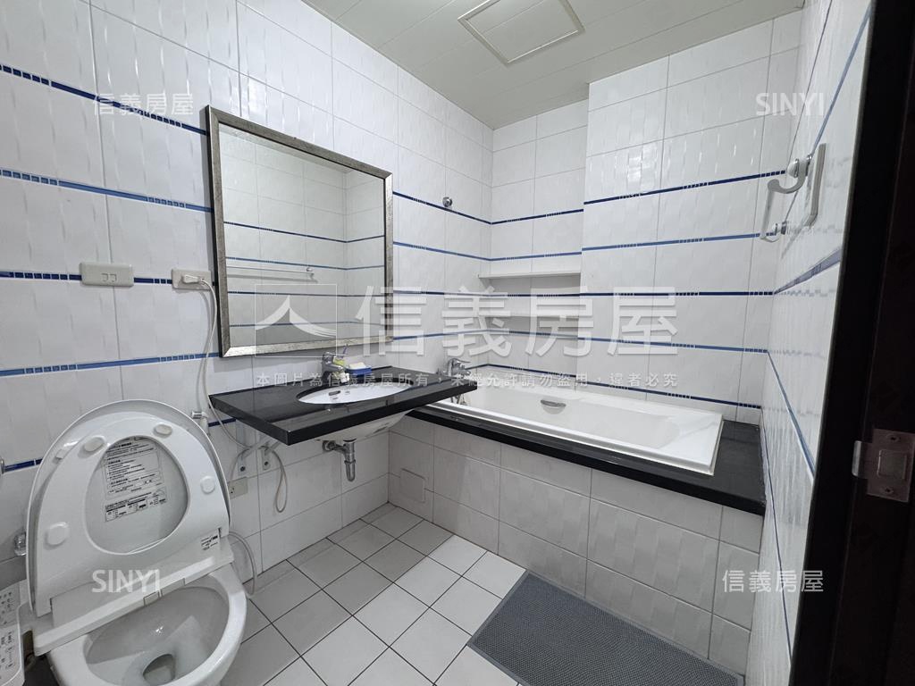 南區近體育公園美四樓透天房屋室內格局與周邊環境