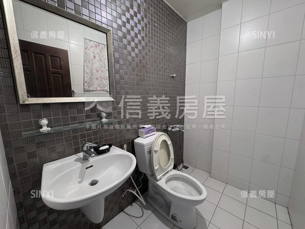 南區近體育公園美四樓透天房屋室內格局與周邊環境