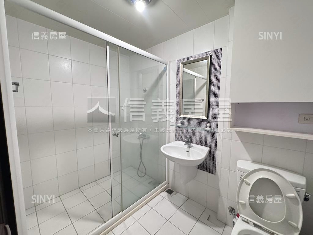 南區近體育公園美四樓透天房屋室內格局與周邊環境