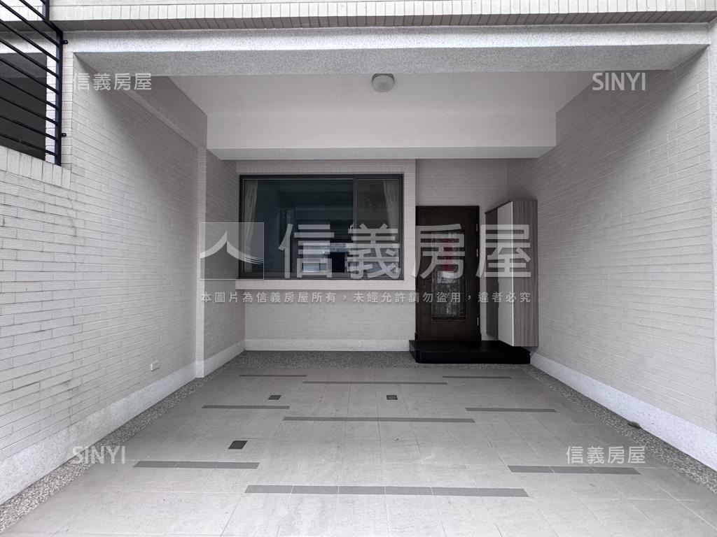 南區近體育公園美四樓透天房屋室內格局與周邊環境