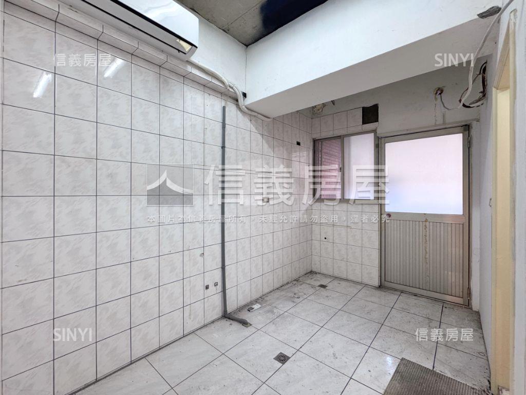 頂溪樂華大馬路鬧區店面房屋室內格局與周邊環境