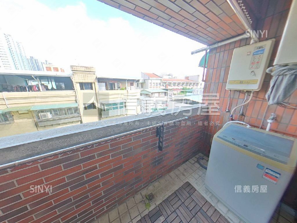 國家名人巷兩房車位房屋室內格局與周邊環境