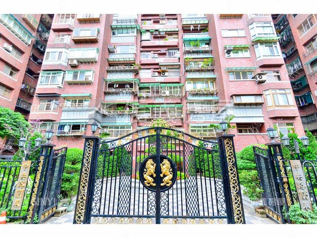 國家名人巷兩房車位房屋室內格局與周邊環境