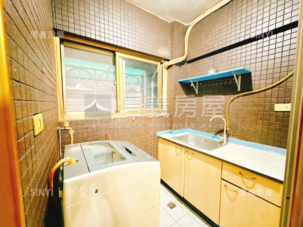 有陽台有對外窗房屋室內格局與周邊環境