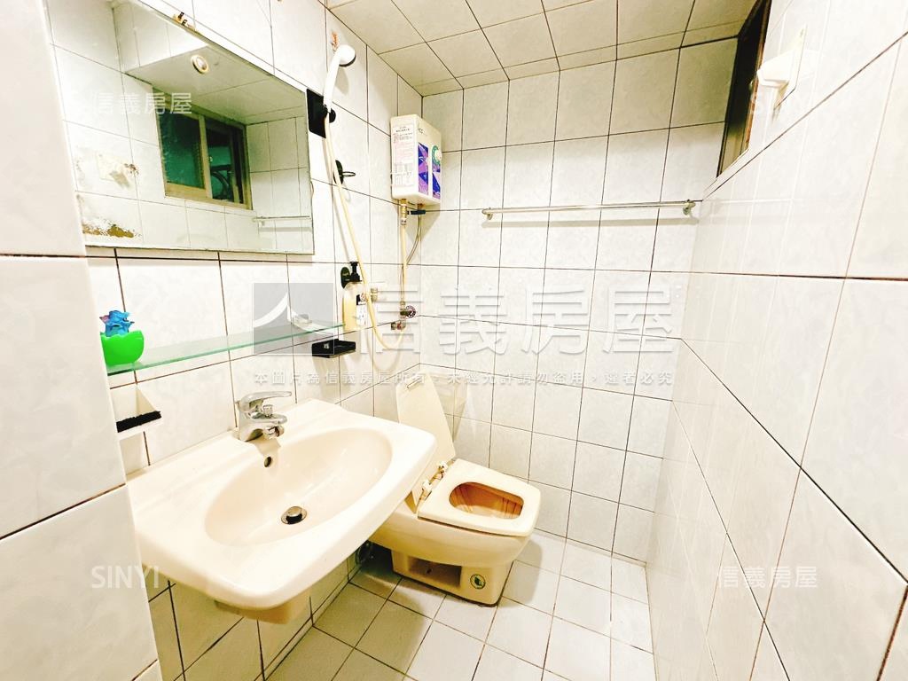 有陽台有對外窗房屋室內格局與周邊環境