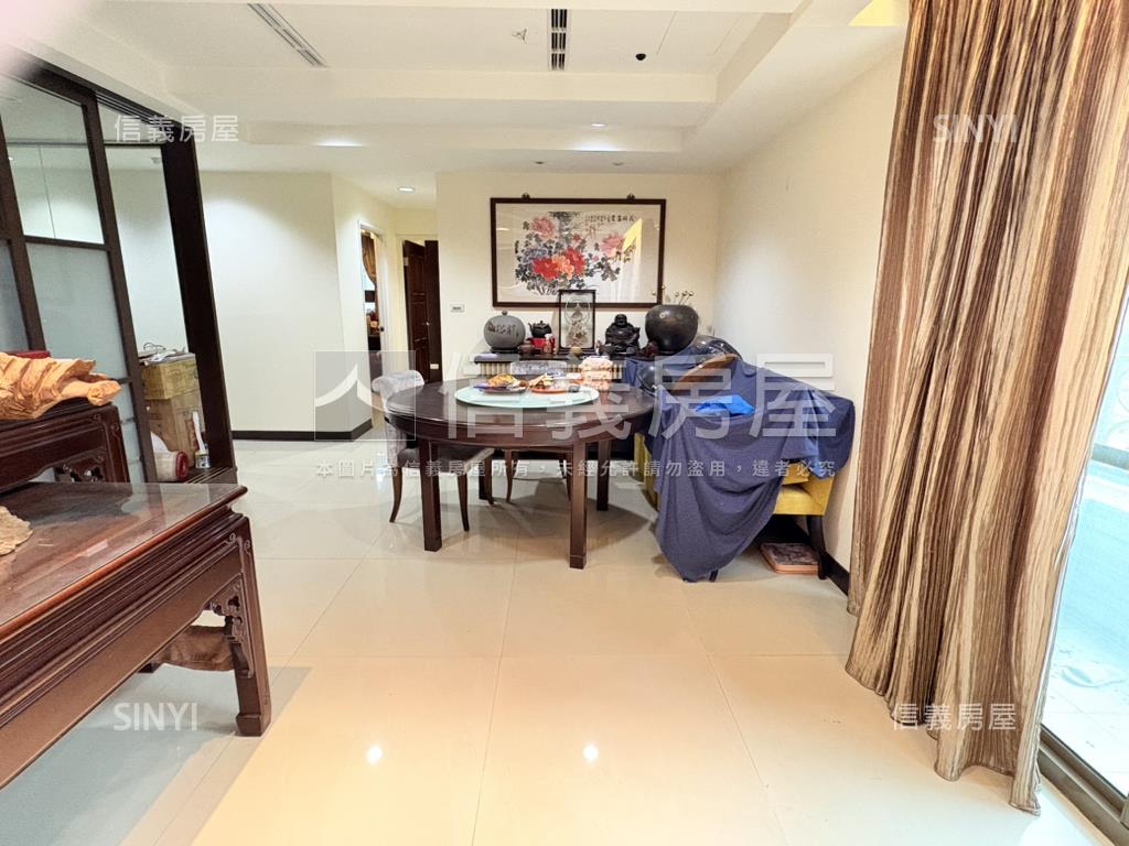 旺族高樓景觀四房房屋室內格局與周邊環境