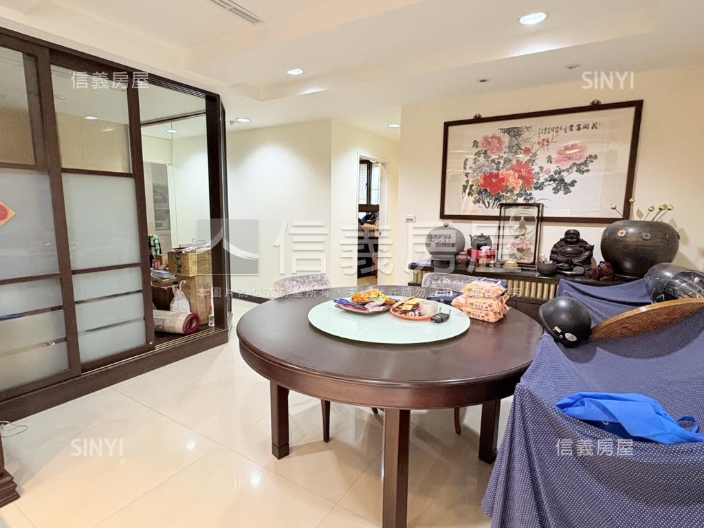 旺族高樓景觀四房房屋室內格局與周邊環境